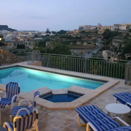 Sylvia' S Millhouse Villa Kerċem Exterior foto